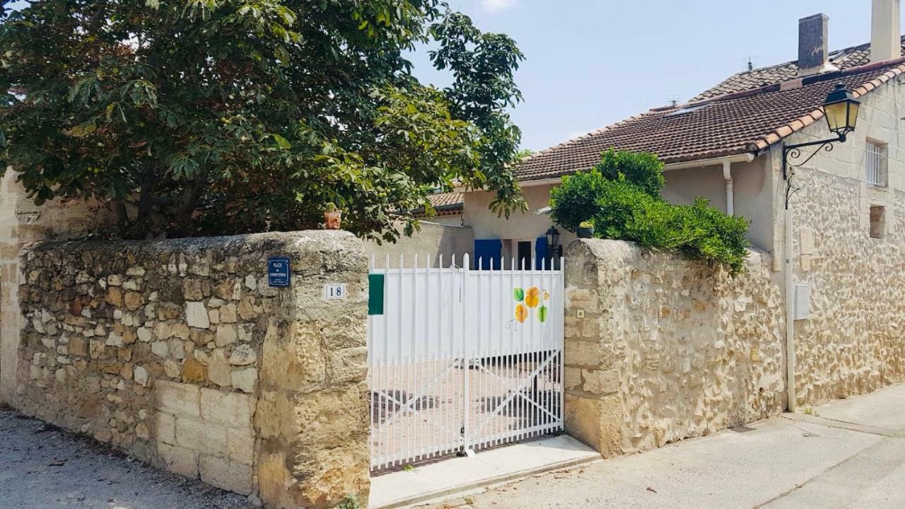 La capucinette à l’ombre du marronnier Maussane les Alpilles Exterior foto